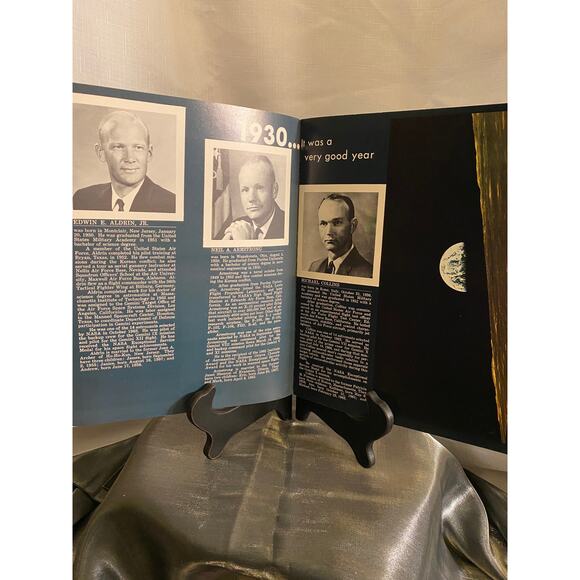 NASA booklet "Mission Moon '69 " A Documentary of America's first Lunar Landing - Picture 6 of 12